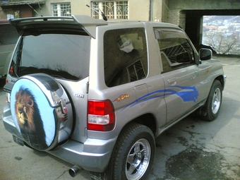1999 Pajero iO