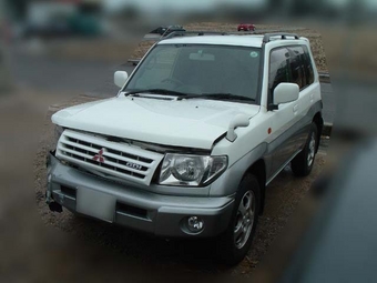 1999 Mitsubishi Pajero iO