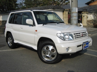 1999 Mitsubishi Pajero iO