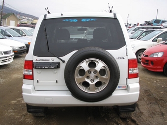 Mitsubishi Pajero iO