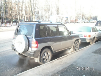 1999 Mitsubishi Pajero iO