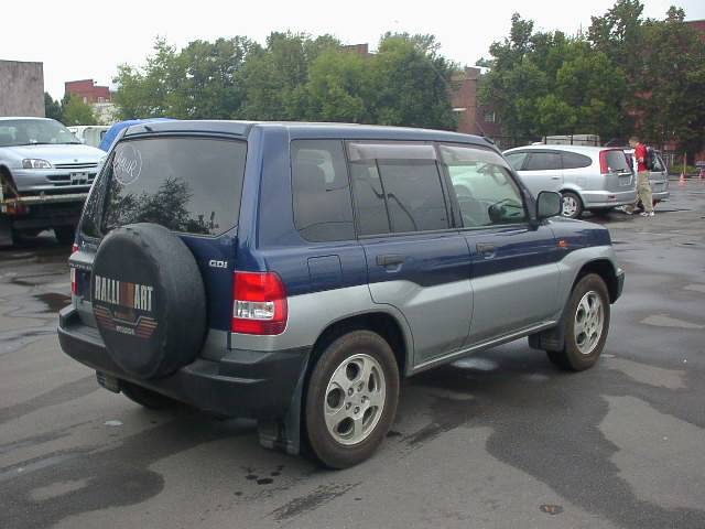 1999 Mitsubishi Pajero iO