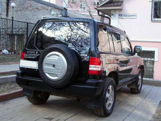 1999 Mitsubishi Pajero iO