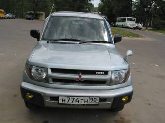 1999 Pajero iO