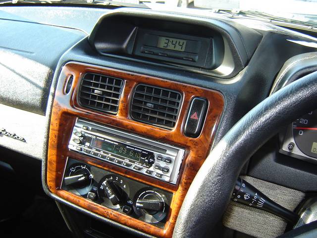 1999 Mitsubishi Pajero iO