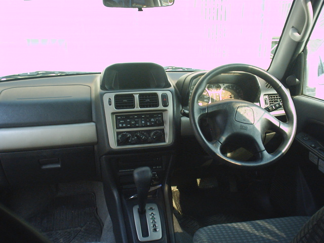1999 Mitsubishi Pajero iO