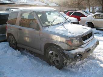 1999 Mitsubishi Pajero iO