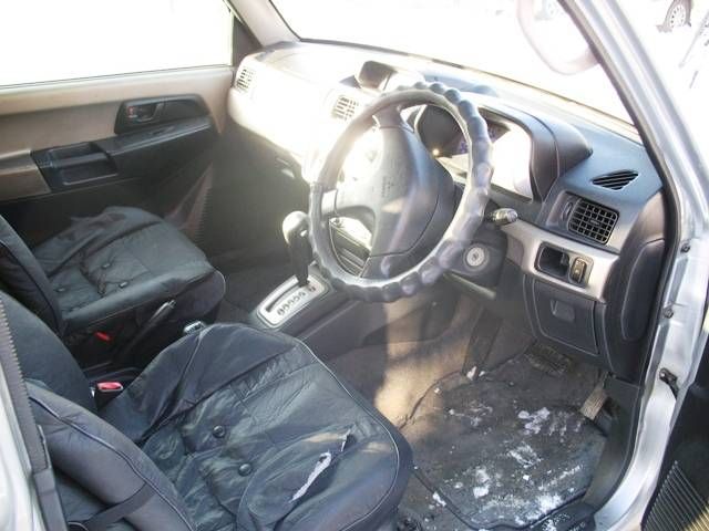 1999 Mitsubishi Pajero iO