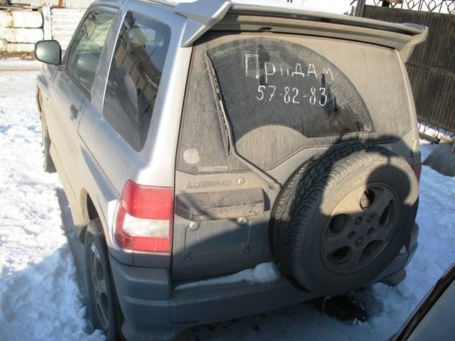 1999 Mitsubishi Pajero iO