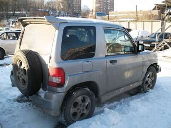 Mitsubishi Pajero iO