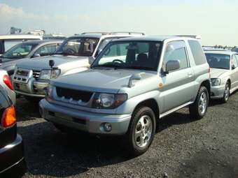 1999 Mitsubishi Pajero iO