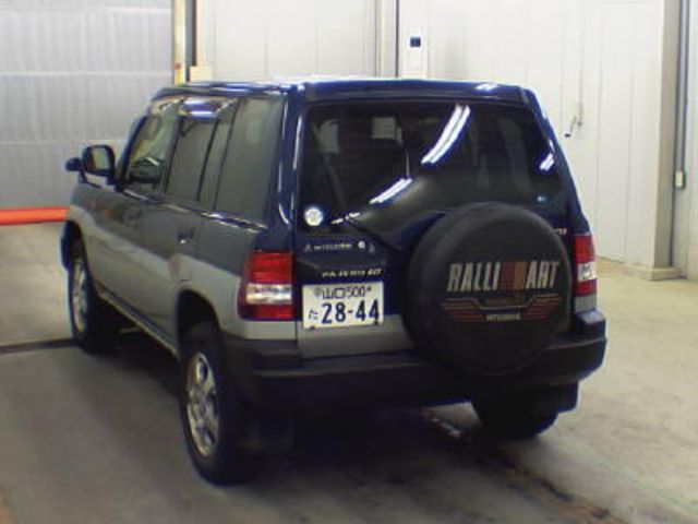 1999 Mitsubishi Pajero iO