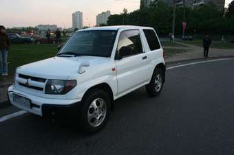 1999 Mitsubishi Pajero iO