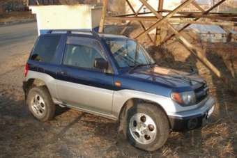 1999 Mitsubishi Pajero iO