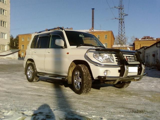 1999 Mitsubishi Pajero iO