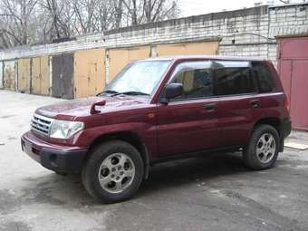 1999 Pajero iO