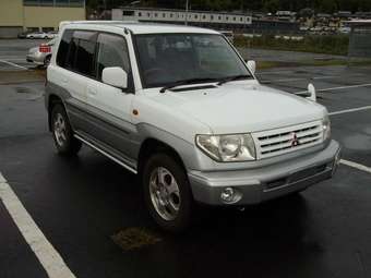 1999 Mitsubishi Pajero iO