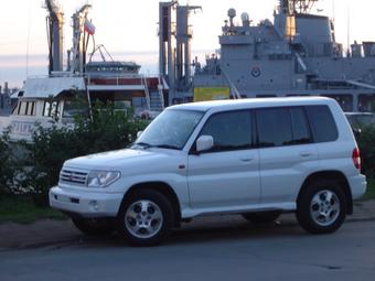 1999 Mitsubishi Pajero iO