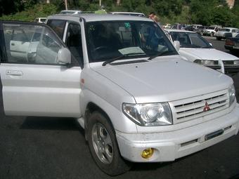 1999 Mitsubishi Pajero iO