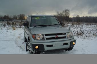 1999 Mitsubishi Pajero iO