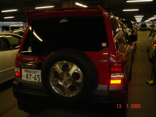 1999 Mitsubishi Pajero iO Photos