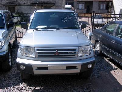 1999 Mitsubishi Pajero iO Pictures