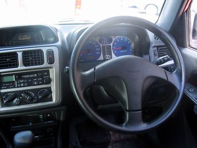 1999 Mitsubishi Pajero iO Pictures