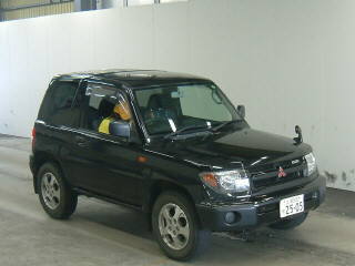 1999 Mitsubishi Pajero iO Images