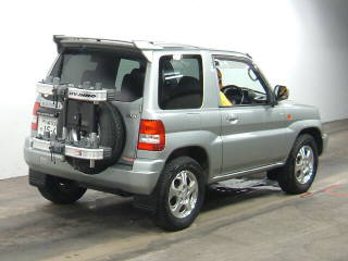 1999 Mitsubishi Pajero iO Pictures
