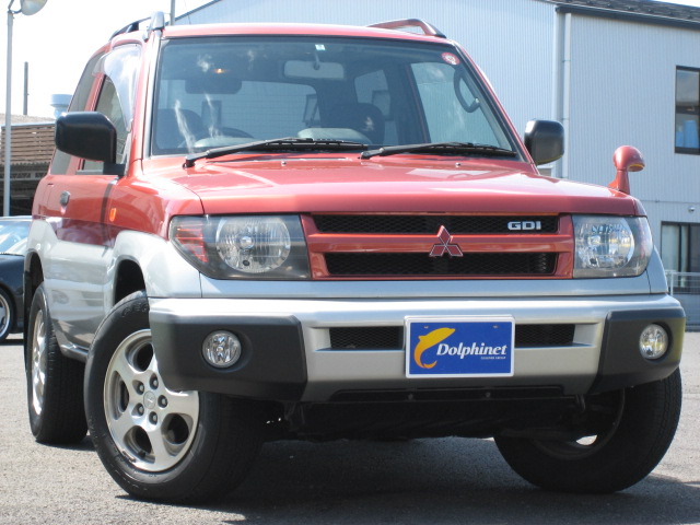 1999 Mitsubishi Pajero iO Pictures