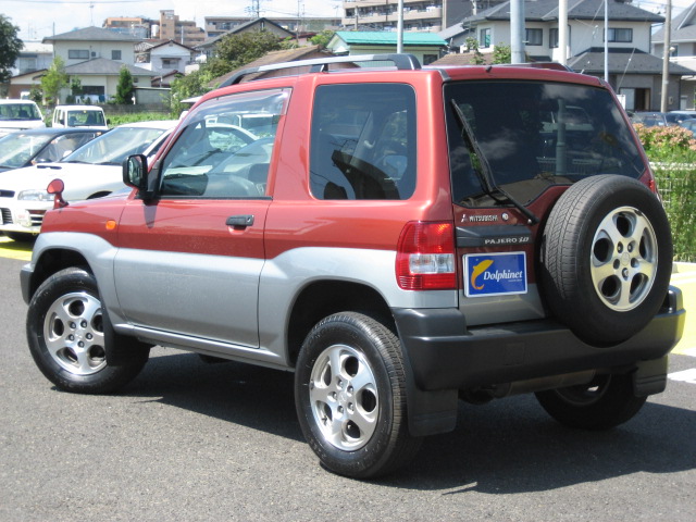 1999 Mitsubishi Pajero iO Pictures