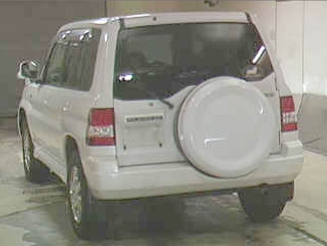 1999 Mitsubishi Pajero iO Wallpapers