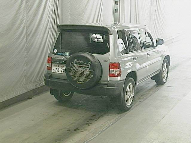 1999 Mitsubishi Pajero iO Pictures