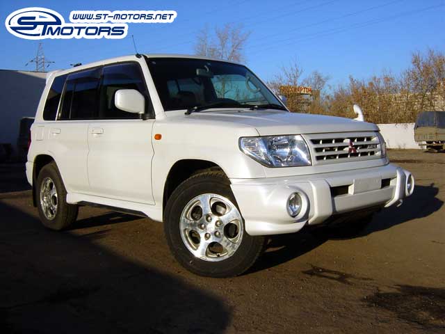 1999 Mitsubishi Pajero iO For Sale