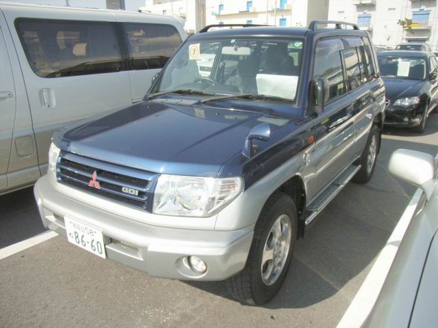 1999 Mitsubishi Pajero iO Wallpapers