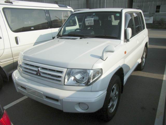 1999 Mitsubishi Pajero iO Photos