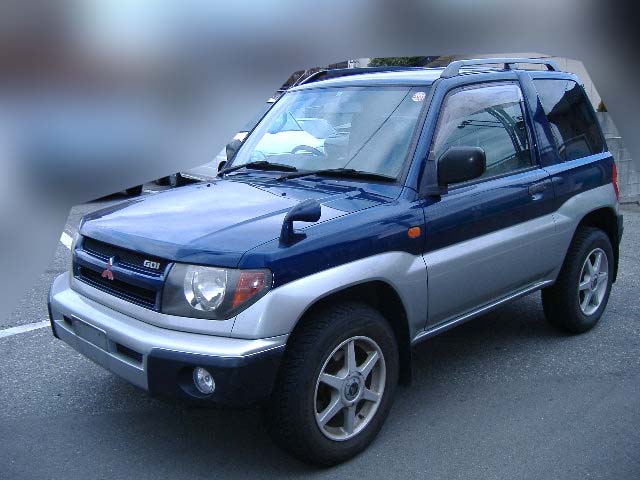 1999 Mitsubishi Pajero iO Photos