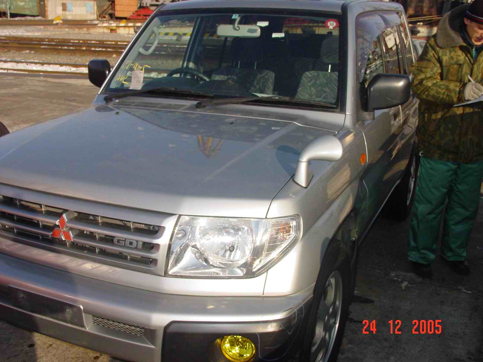 1999 Mitsubishi Pajero iO Pictures