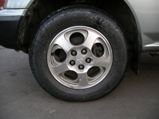 1999 Mitsubishi Pajero iO Pictures