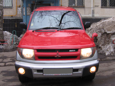 1999 Mitsubishi Pajero iO Pictures