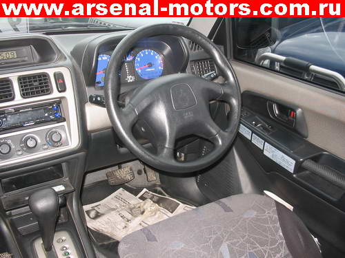 1999 Mitsubishi Pajero iO Pictures