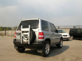 1999 Mitsubishi Pajero iO Pictures
