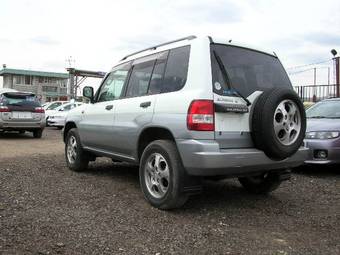 1999 Mitsubishi Pajero iO Pictures