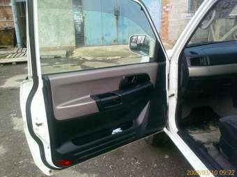 1999 Mitsubishi Pajero iO Pictures
