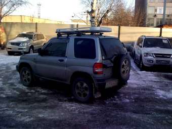 1999 Mitsubishi Pajero iO Images