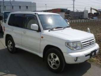 1999 Mitsubishi Pajero iO