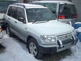 1999 Mitsubishi Pajero iO Pictures