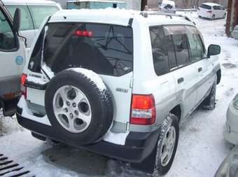 1999 Mitsubishi Pajero iO Pics