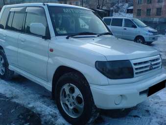 1999 Mitsubishi Pajero iO