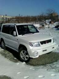 1999 Mitsubishi Pajero iO Photos